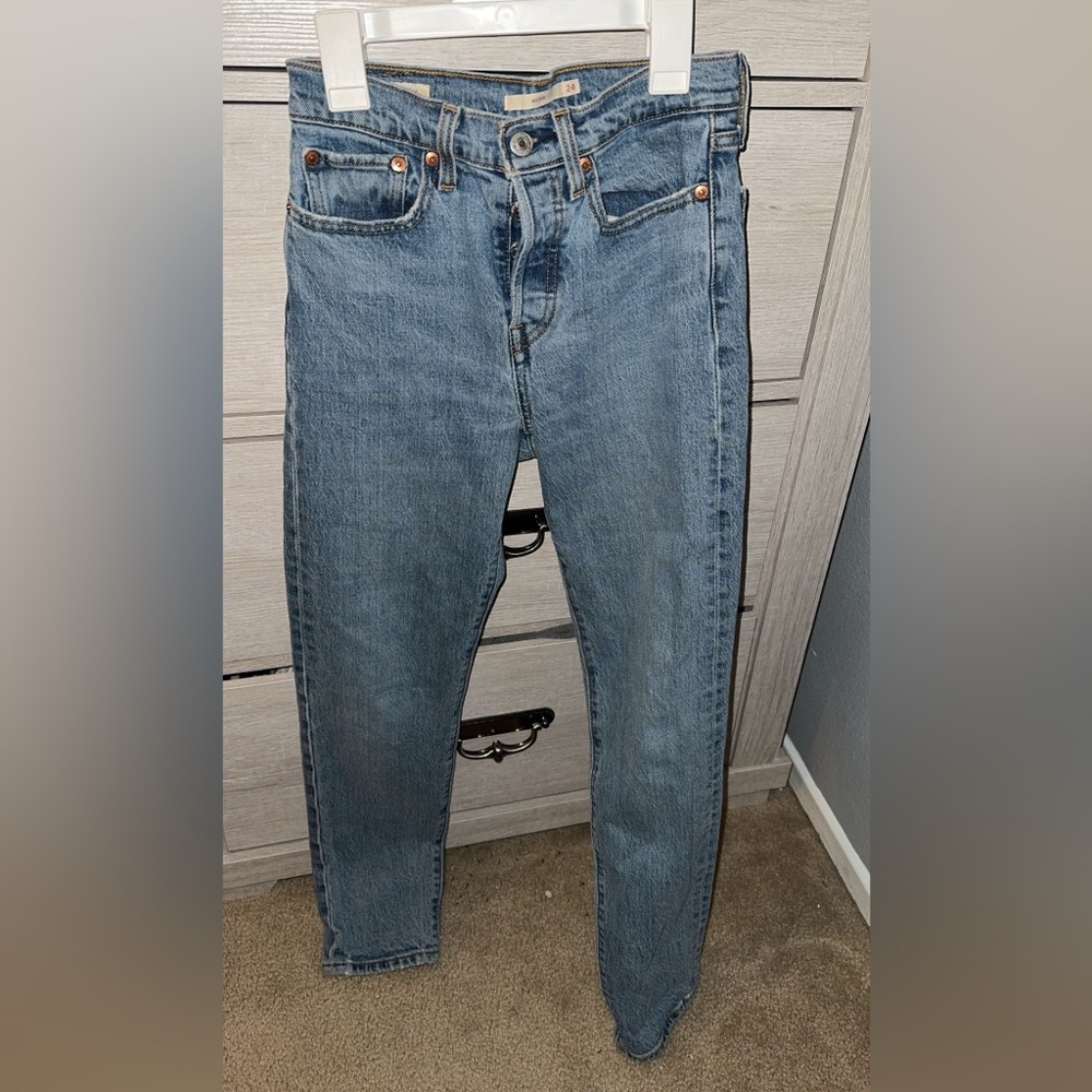 Levi’s wedgie jeans